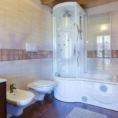Le Api Guest house