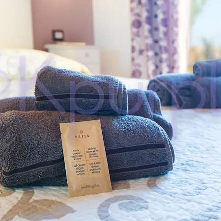 Le Api Guest house 2*